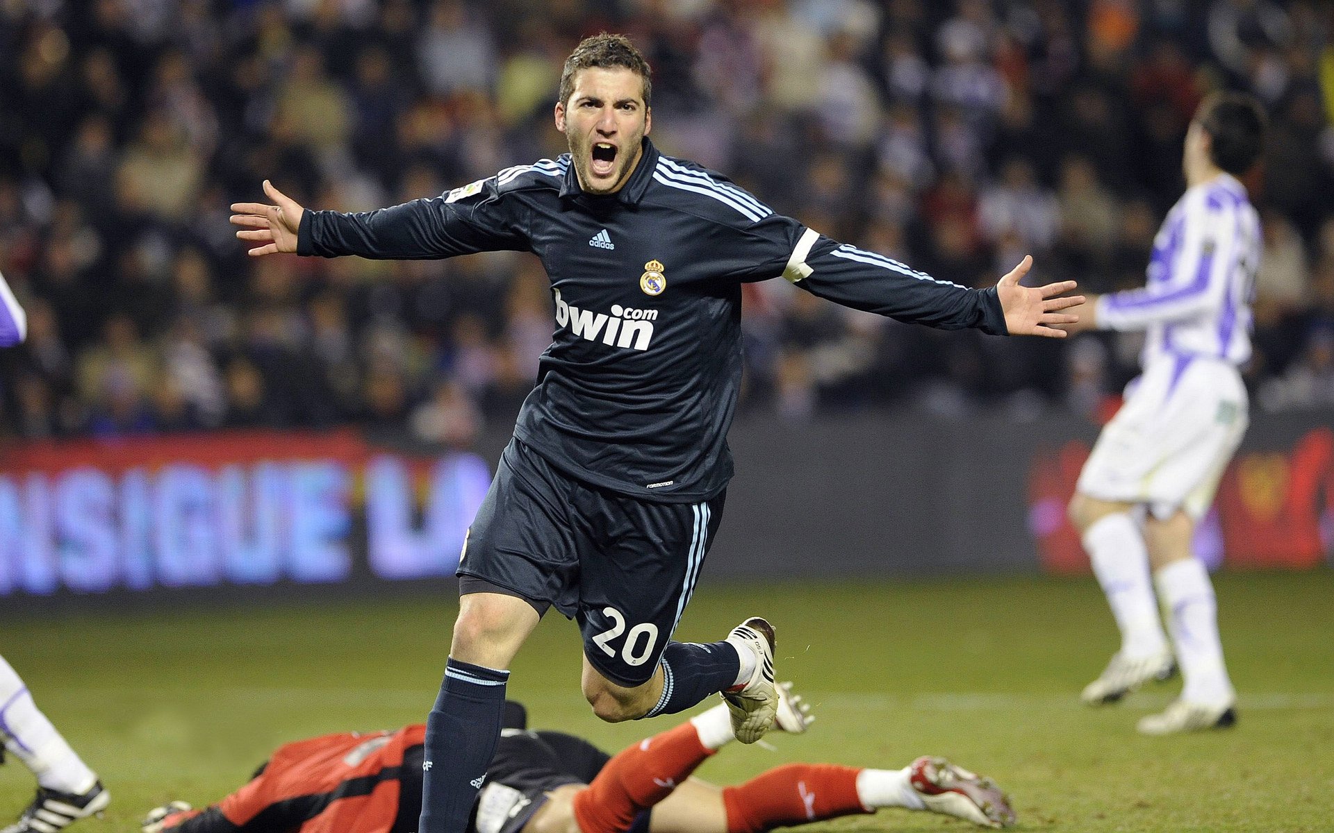 本季新纪录:刷新历史的惊艳表现,刷新了新纪录